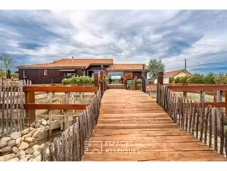 maison en bois auto construite dans un esprit loft en béarn