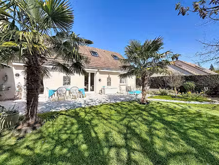 maison individuelle - les essarts-le-roi (78690) - quartier saint hubert 130 m² - 6 pièces