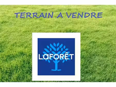terrain de 1800 m² idéalement situé à blaye