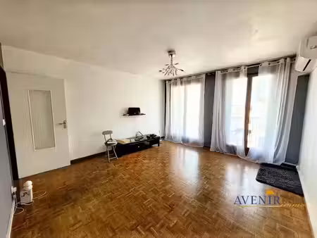 location appartement 4 pièces 75.8 m² à marseille 3ème (13003)  1 010 €