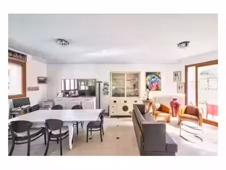 location appartement 4 pièces à bordeaux (33000)  1 655 €