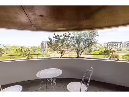 location meublée appartement 4 pièces 97 m² à montpellier (34000)  1 950 €