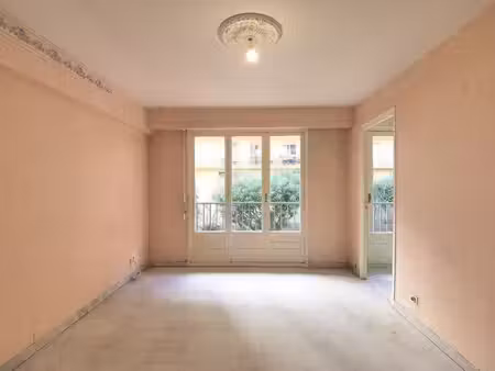 vente appartement 1 pièce  27.76m²  nice