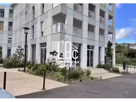 location commerce nantes 44200 116m²