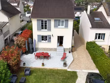 bonnieres sur seine 6 pièces 130 m²   1300 m² de terrain