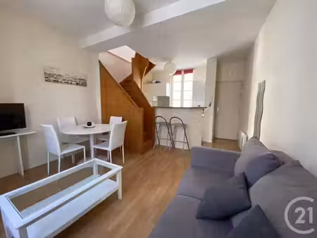 appartement t2 duplex à louer - 2 pièces - 33 58 m2 - la rochelle - 17 - poitou-charentes