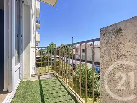 appartement t3 à louer - 3 pièces - 73 25 m2 - cholet - 49 - pays-de-loire