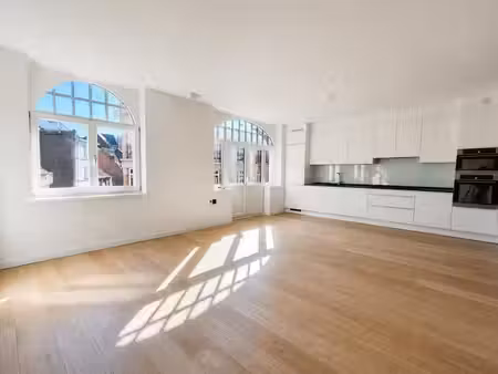 saint-gilles - appartement 2 ch. avec terrasse