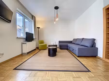 à woluwe-saint-pierre  appartement à louer 1050 € par mois