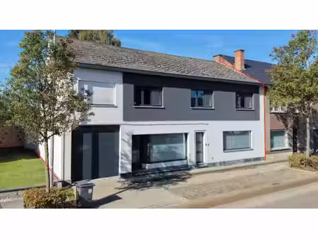 ruime polyvalente woning van 335m² op 5a84ca