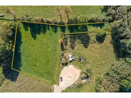 terrain à bâtir de plus 3.500 m² à latinne