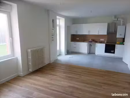 maison ancienne entièrement rénovée à bouguenais les couets à coté de l'arrêt de tram neus