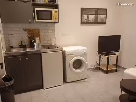 location appartement 2 pièces meublé cannes la bocca
