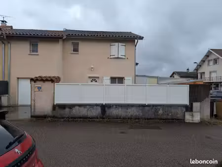 maison de village à louer
