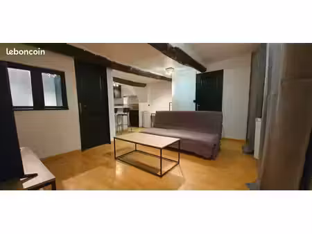 loue t2 meublé 33m2 à brue-auriac