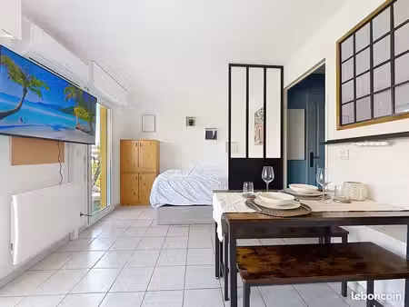 studio à l'année