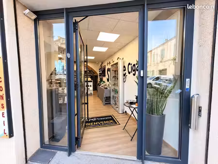 boutique 55 m² marseille 13ème