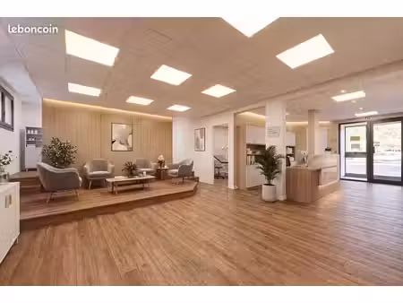 local commercial 154 m² marseille