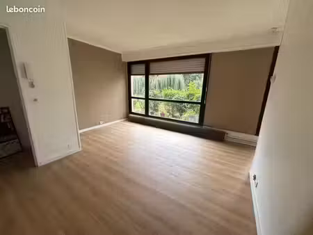 loue centre ville bethune studio 32 m2 entierement renové