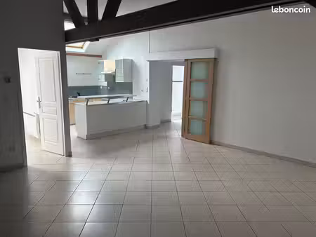 ? à louer – appartement atypique en centre-ville