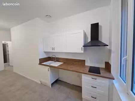studio rénové – 18 35 m² – rez-de-chaussée – hypercentre – parking privé