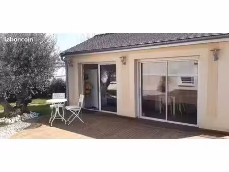 particulier loue une charmante dépendance