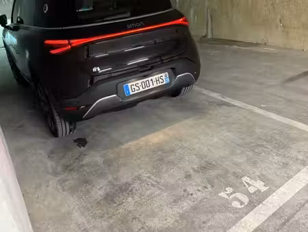 parking rue de lnaudience / chemin des accates