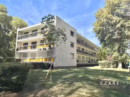 t2 balcon cours du parc 47m2 parking