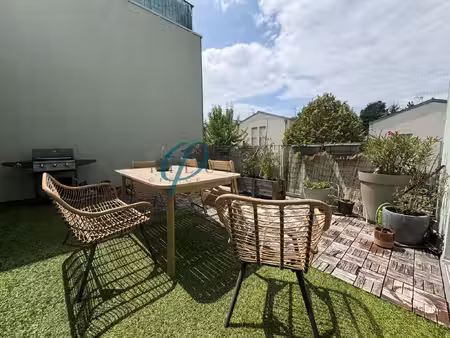 à vendre bel appartement familial avec mezzanine et terras