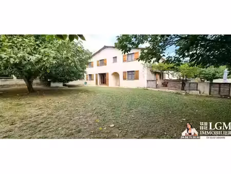 propriété de caractère 333 m² avec piscine sur 1 6 hectare