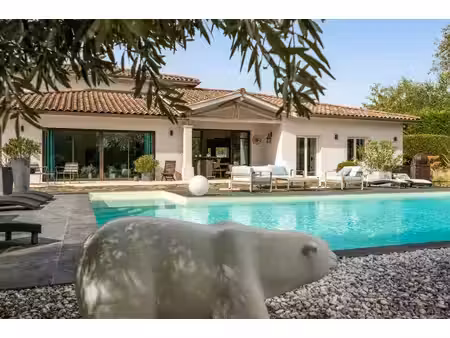 sathonay village - maison de 290 m² - 5 chambres - piscine