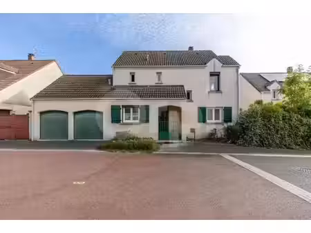vente maison 5 pièces 120 m² à croissy-beaubourg (77183)  483 000 €