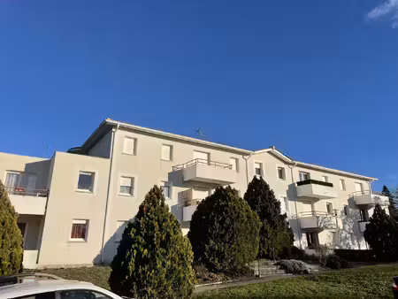 a vendre blaye (33390) - appartement t3 avec terrasse et 2 p