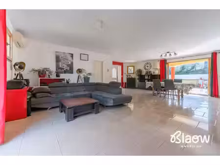 maison plain pied avec sous-sol à vendre à décines  sur 765 m