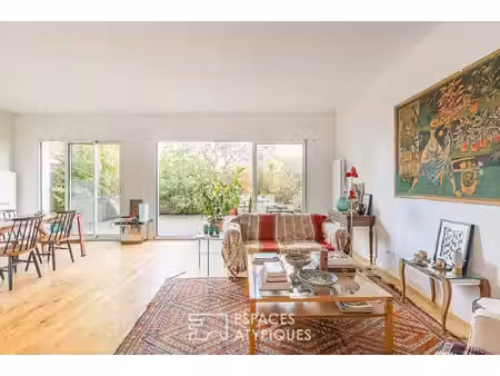 appartement traversant avec grande terrasse végétalisée