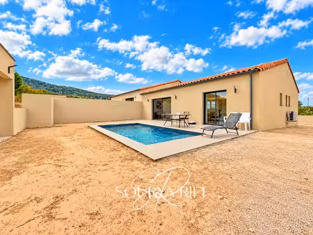 villa plain-pied 3 chambres avec piscine  climatisation et garage