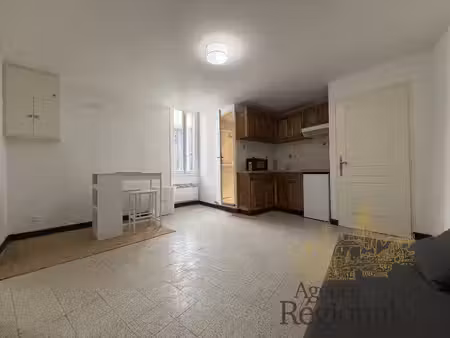 peille : 2 pièces avec combles