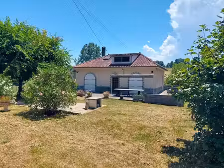 vente maison 5 pièces 110 m² à aspet (31160)  200 000 €
