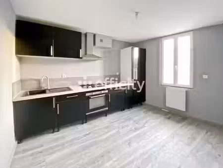 vente maison 8 pièces 136 m² à libourne (33500)  193 000 €