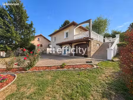 villa 7 pièces 185 m²