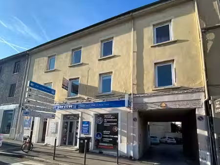 immeuble en bloc libre d'occupation