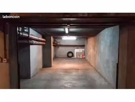garage double  2 places l'une derrière l'autre