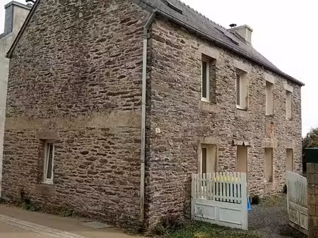 maison de village à ploudiry (29800)