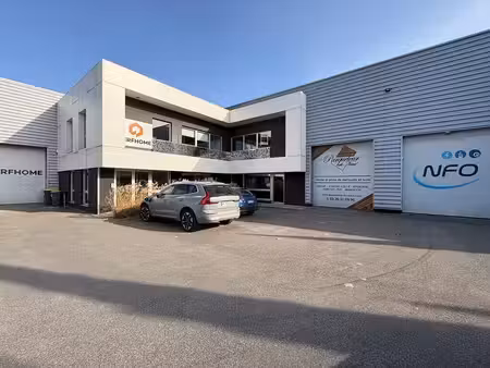 vente local d’activités 615m²
