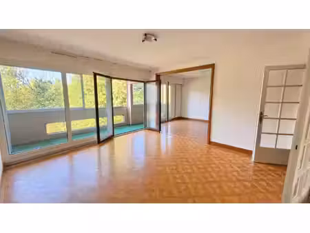 bords de marne - appartement 4 pièces de 82 m² avec grande loggia  cave et deux parkings