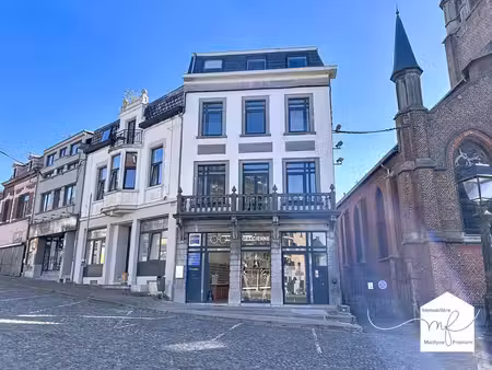 beau duplex en plein centre de morlanwelz