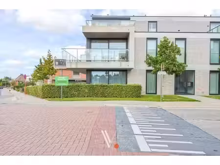 modern en instapklaar 1 slaapkamer appartement met tuintje