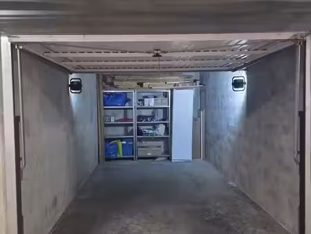 parking/box 14 m² antibes