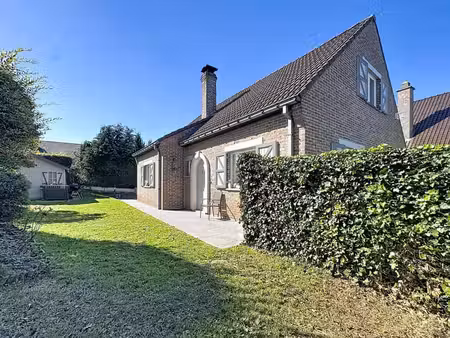 charmante villa 4 façades de ± 140 m² – 3 chambres – jardin