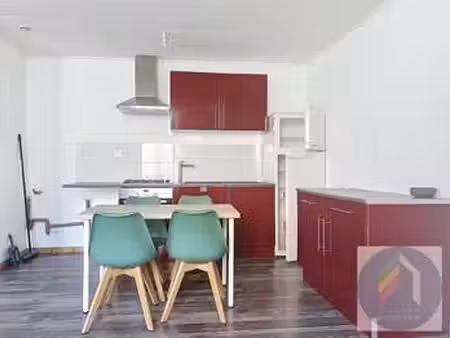 location appartement t1 à pouzauges (85700) : à louer t1 / 28m² pouzauges